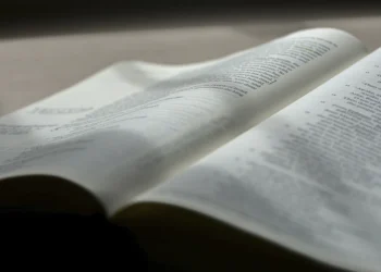 Interpretando pasajes difíciles: ¿Qué significa que Cristo “llevó cautiva la cautividad”? 