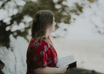 Más allá de las expectativas: el verdadero rol de la esposa del pastor