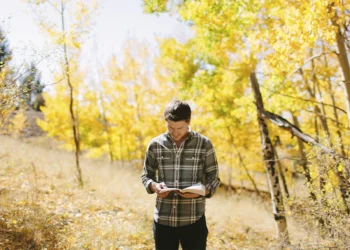 ¿Quieres crecer? El llamado urgente a la piedad masculina