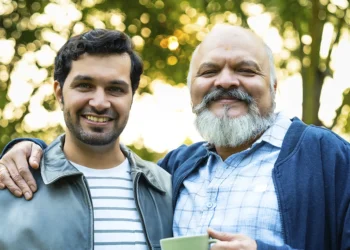 Cómo la cultura influye en tu honra a los padres