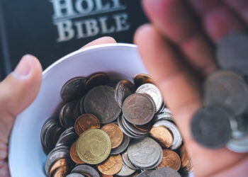 Dinero, ofrendas y la iglesia: cómo hablar de un tema tan delicado