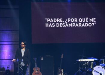 «Dios no se convirtió en ateo», una respuesta a Adrián Roberto Romero