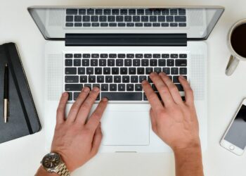 6 palabras urgentes para bloggers cristianos