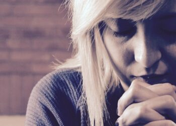 El interior de la oración: La importancia de la oración en nuestras vidas