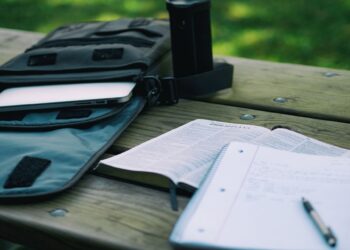 Estudiando la Palabra de Dios con temor