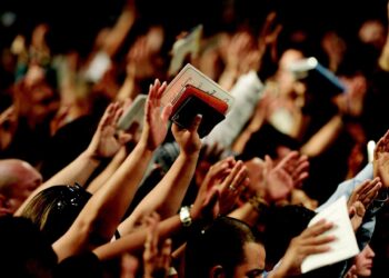 Cómo es un servicio de adoración en nuestra iglesia