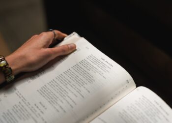 Hoy dejé de leer mi Biblia 