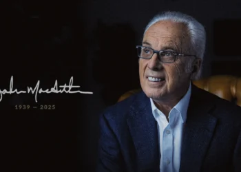 10 razones para alabar a Dios por la vida de John MacArthur