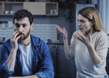 ¿Cómo debería un esposo tratar a su esposa rencillosa?