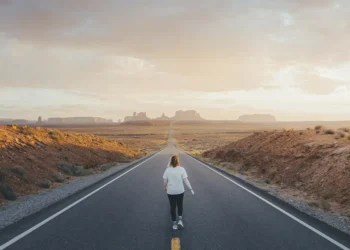 Vivamos con valor y esperanza: firmes en la promesa de la vida eterna