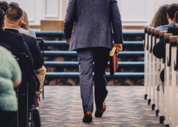 Un buen comienzo: cómo afrontar las primeras semanas como pastor nuevo