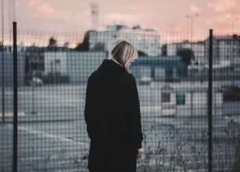 Mujer, ¿qué debes dominar? Sabiduría para vivir bajo el gobierno de Dios