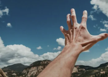 La abismal diferencia entre nuestro amor y el amor de Dios