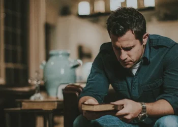 Señor, deja que tu palabra fluya a través de mí: una oración inspiradora para los predicadores