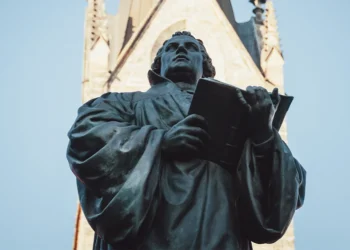 Cómo la Biblia inició la revolución de Lutero