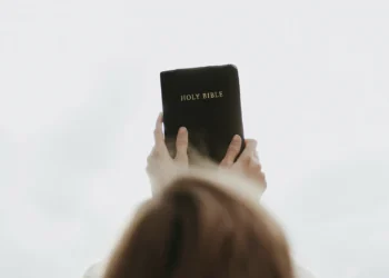 La vida depende de la Palabra de Dios